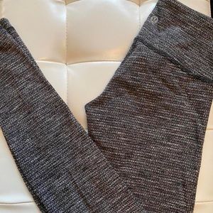 Lululemon leggings 28”